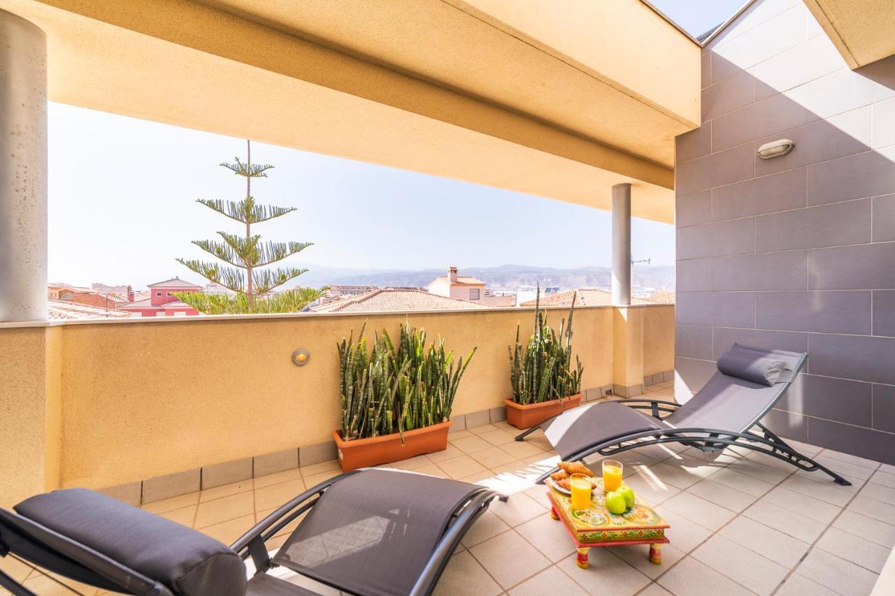 Atico Dentro De Casa Privada Bed & Breakfast Roquetas de Mar Bagian luar foto